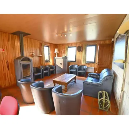 Stunning, Wooden Located In בית נופש *